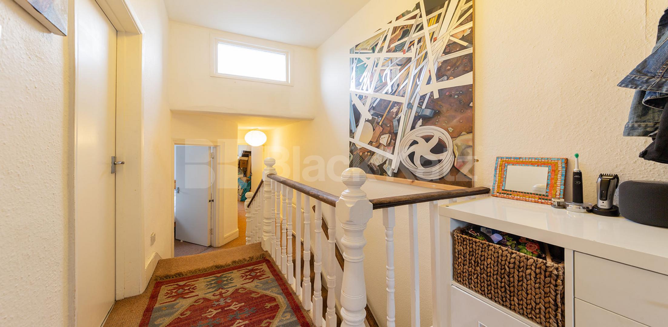 Modern Apartment Chapter Road, Willesden Green